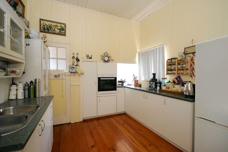 3 Dunne Street, Harristown QLD 4350, Harristown - Thumbnail 2