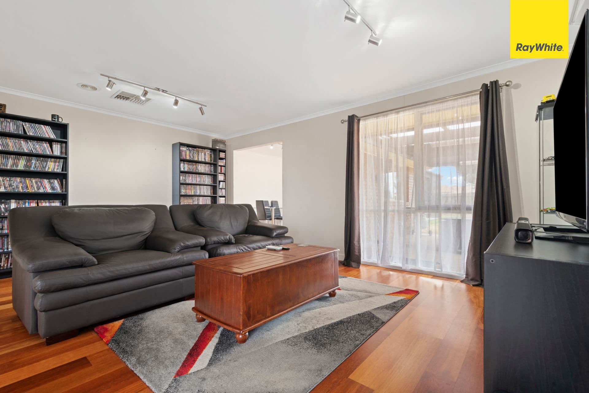 26 Morris Street, Melton South VIC 3338, Melton South - Thumbnail 3