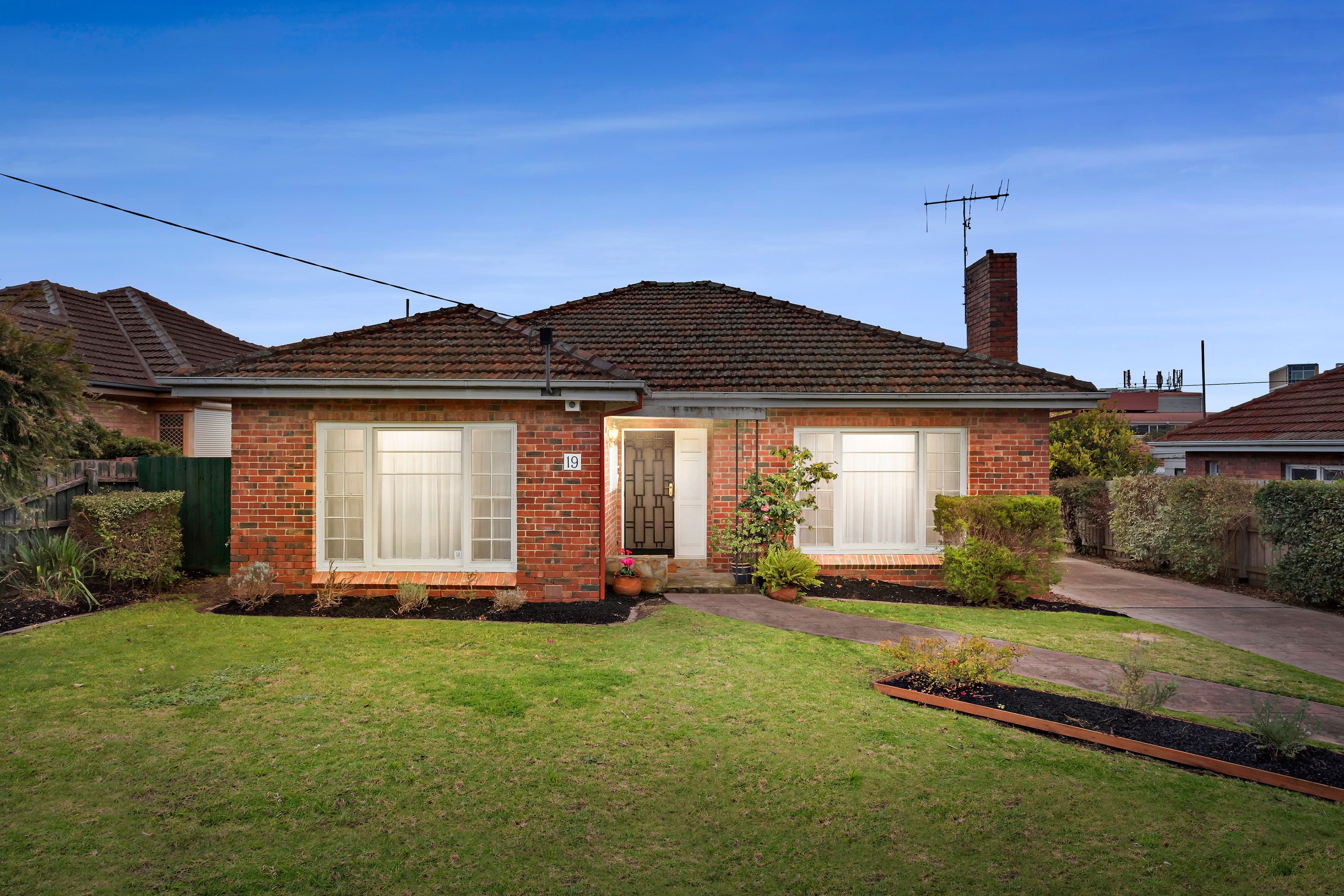 19 Mountfield Avenue, Malvern East VIC 3145, Malvern East - Image 1