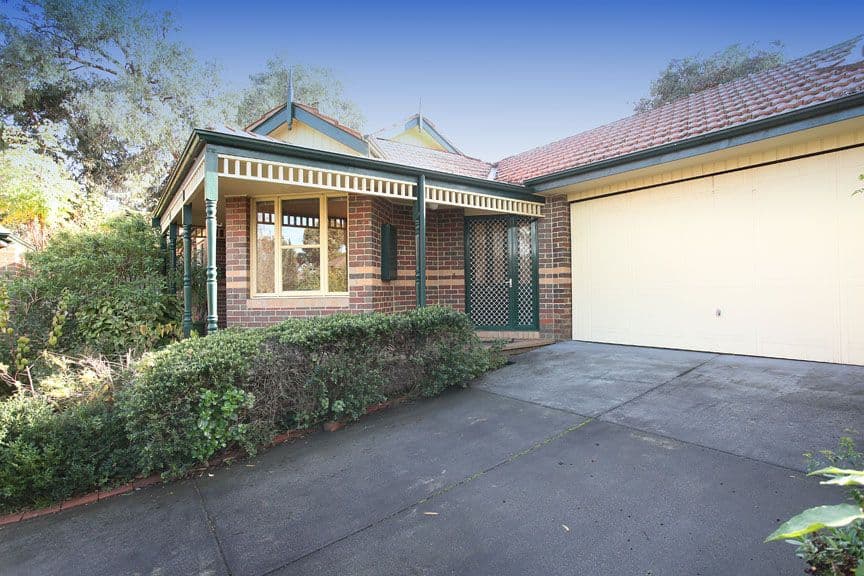 11 Campbell Street, GLEN WAVERLEY VIC 3150, Glen Waverley - Image 1