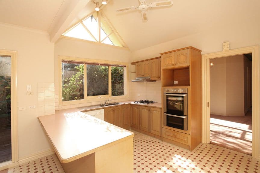 11 Campbell Street, GLEN WAVERLEY VIC 3150, Glen Waverley - Thumbnail 2