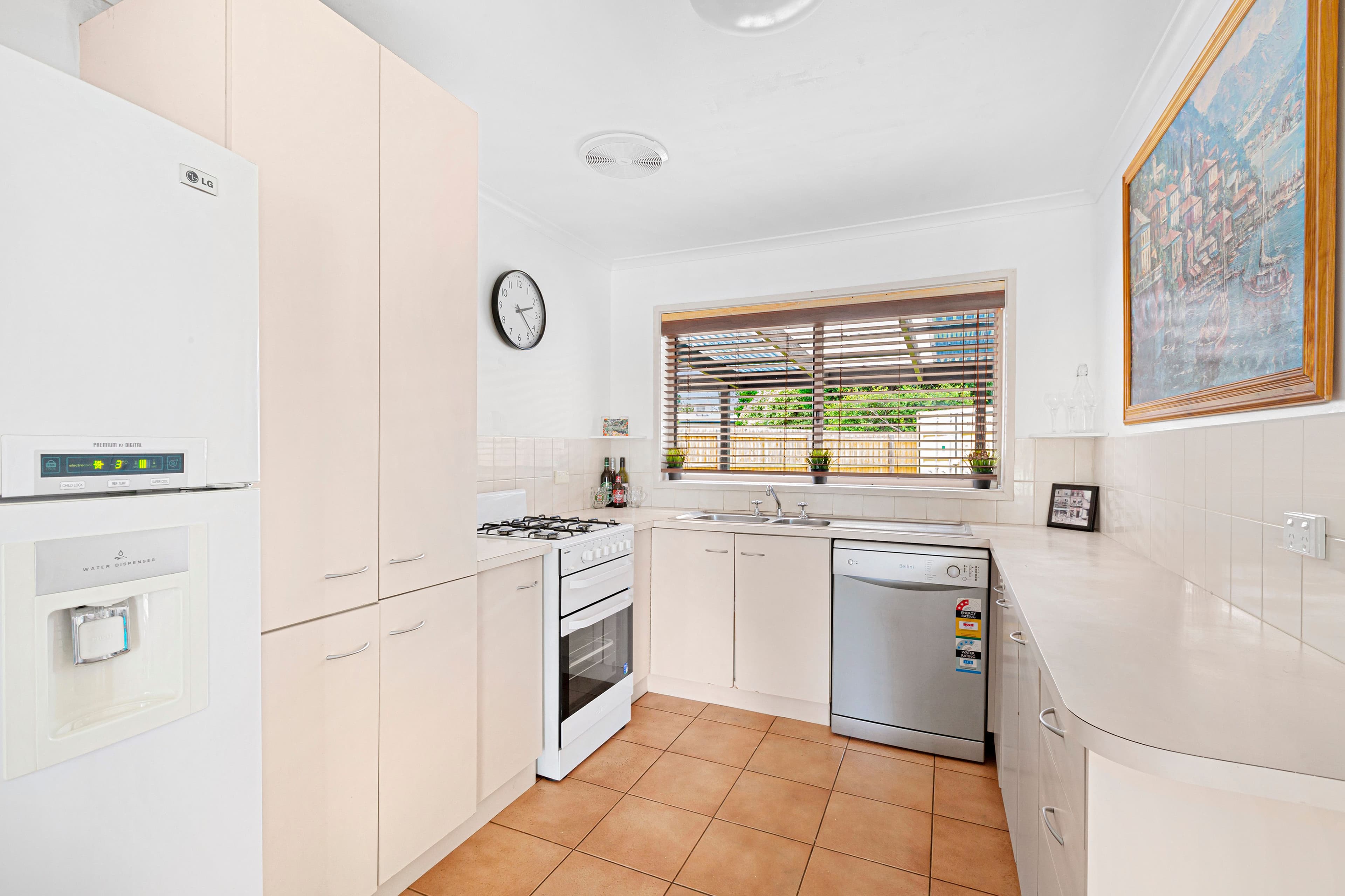 42 Carrington Crescent, Carrum Downs VIC 3201, Carrum Downs - Thumbnail 3