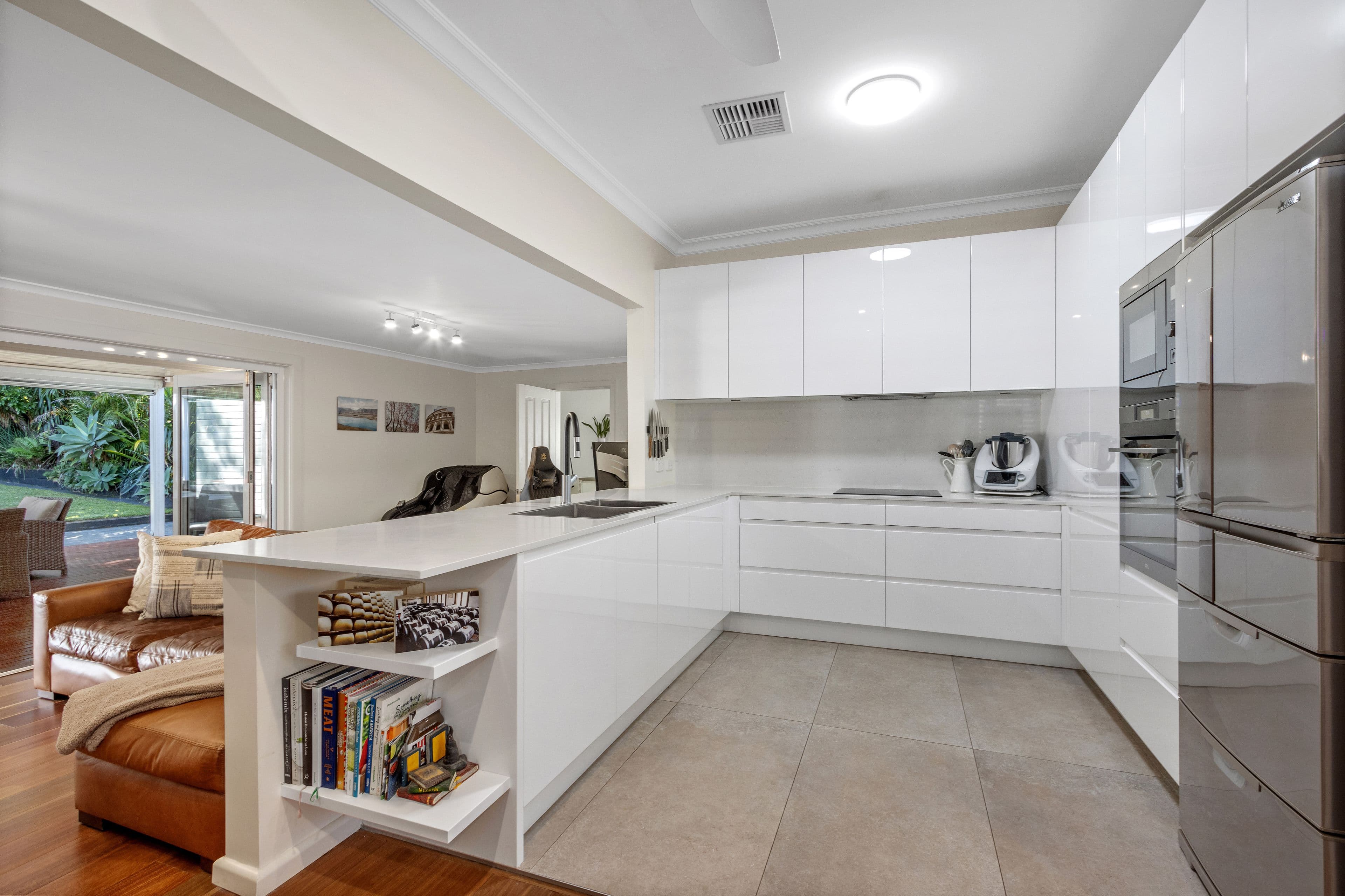12 Flaxton Drive, Yarrabilba QLD 4207, Yarrabilba - Thumbnail 2