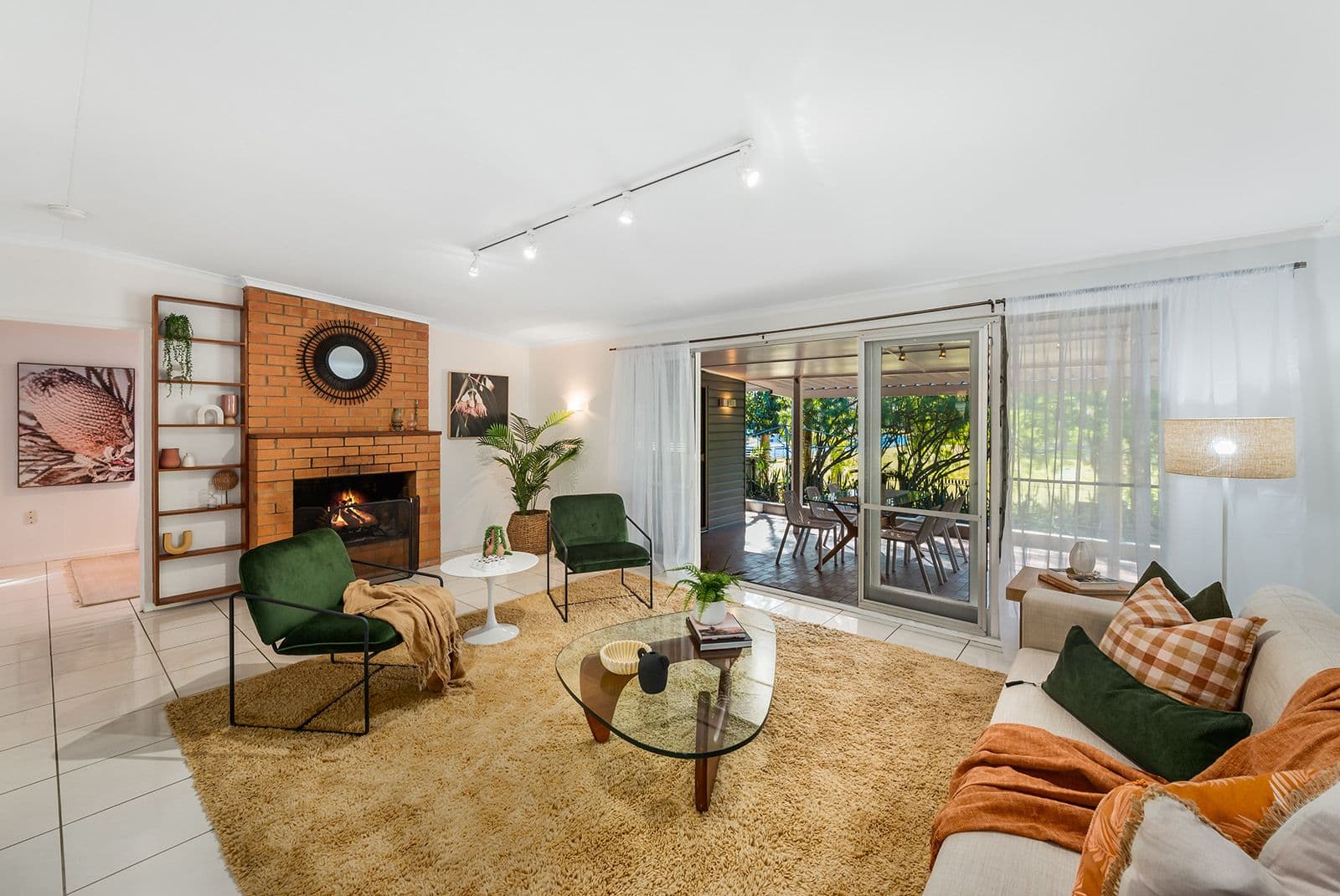 6 Fairholme Street, Kenmore QLD 4069, Kenmore - Thumbnail 2