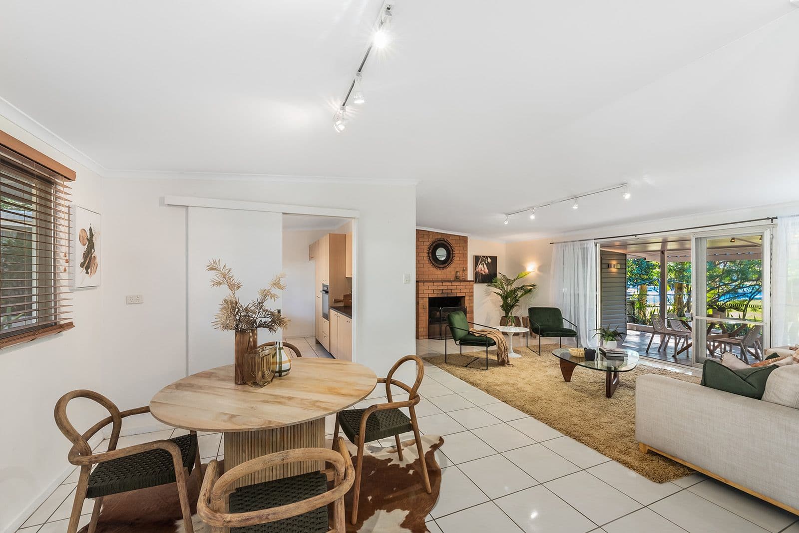 6 Fairholme Street, Kenmore QLD 4069, Kenmore - Thumbnail 5