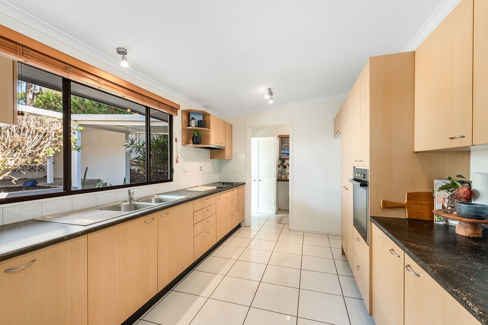 6 Fairholme Street, Kenmore QLD 4069, Kenmore - Thumbnail 8