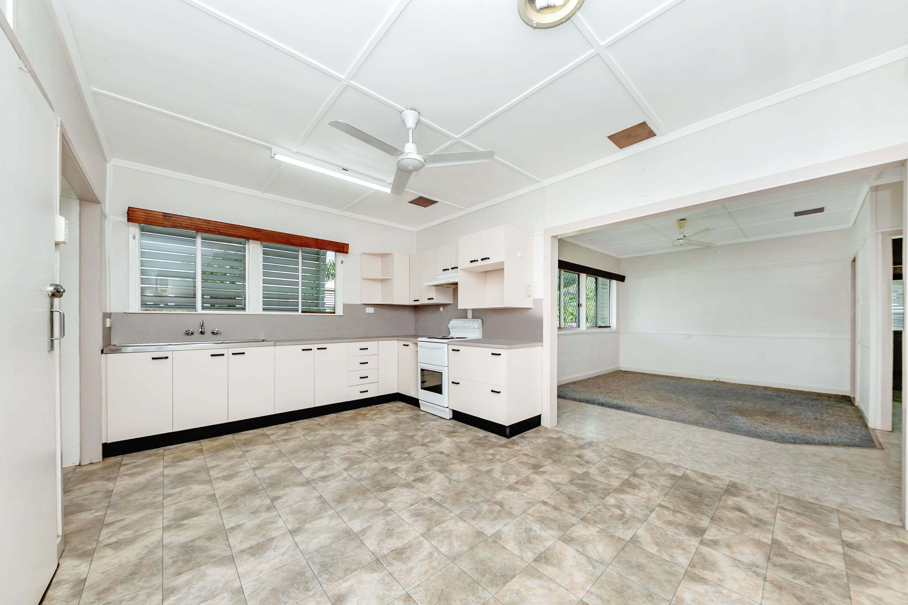 46 Munroe Street, Wulguru QLD 4811, Wulguru - Thumbnail 3