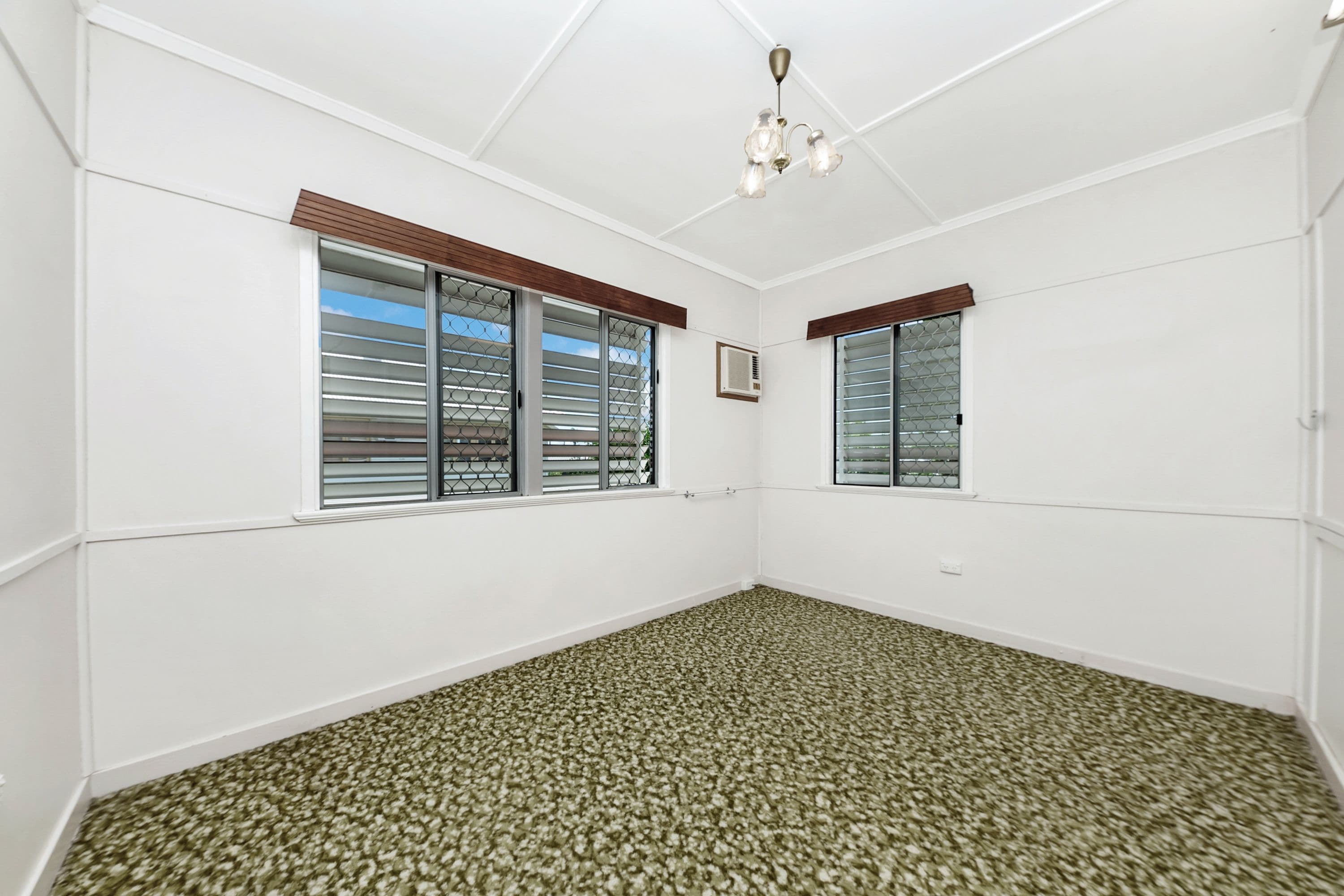 46 Munroe Street, Wulguru QLD 4811, Wulguru - Thumbnail 6