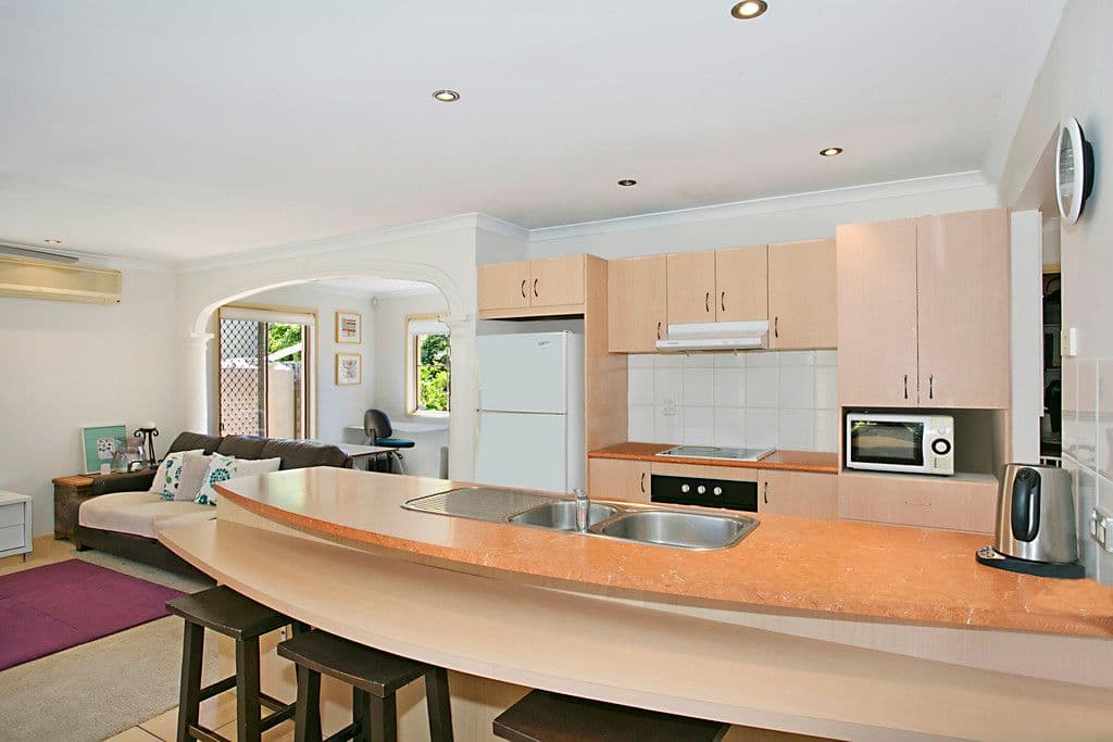 47 Gardendale Crescent, Burleigh Waters QLD 4220, Burleigh Waters - Thumbnail 5
