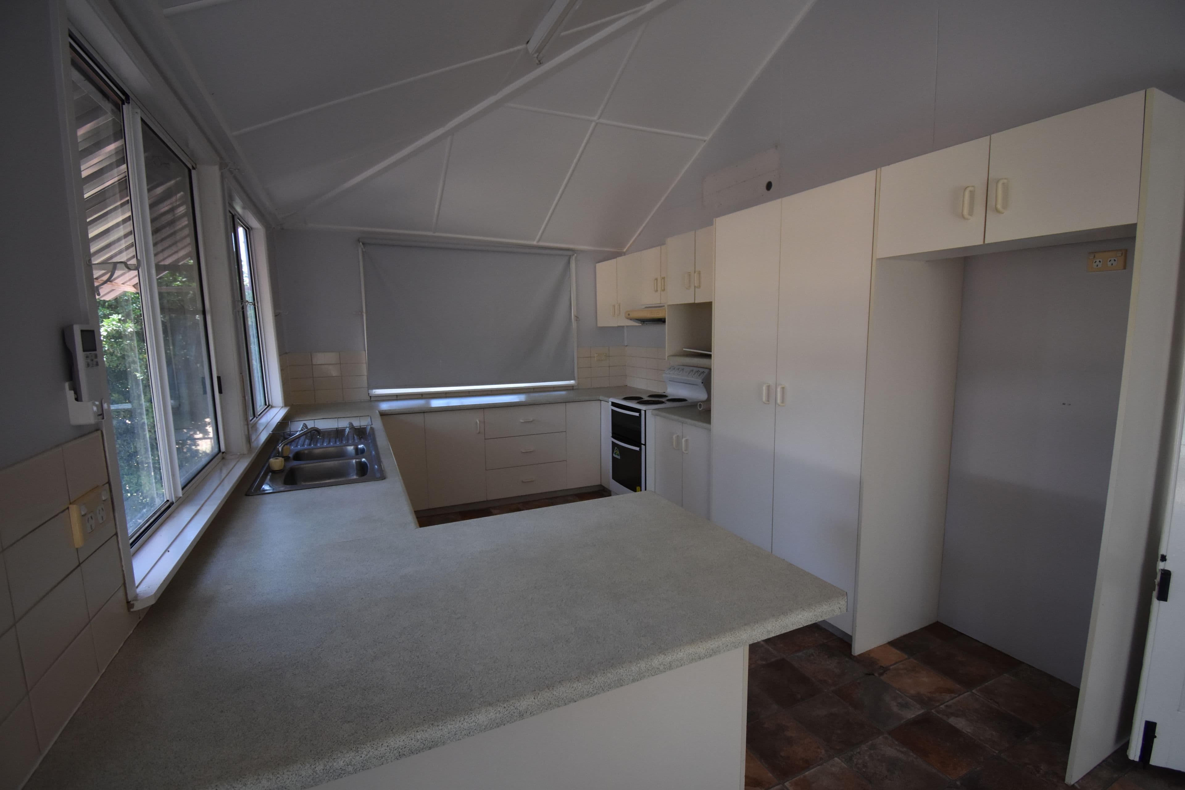 19 St Mary Street, Isisford QLD 4731, Isisford - Thumbnail 6