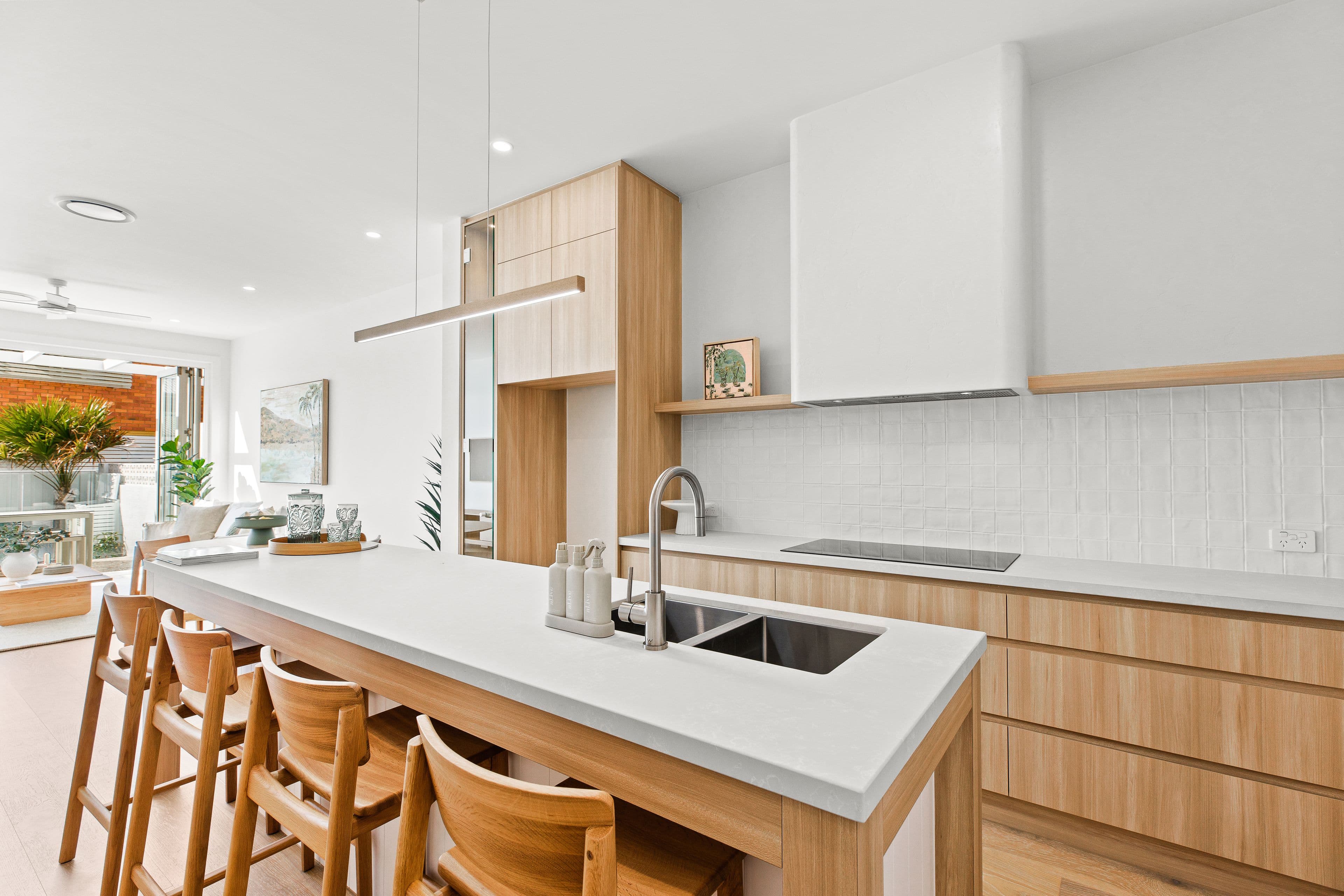 41 Avanti Street, Mermaid Waters QLD 4218, Mermaid Waters - Thumbnail 2