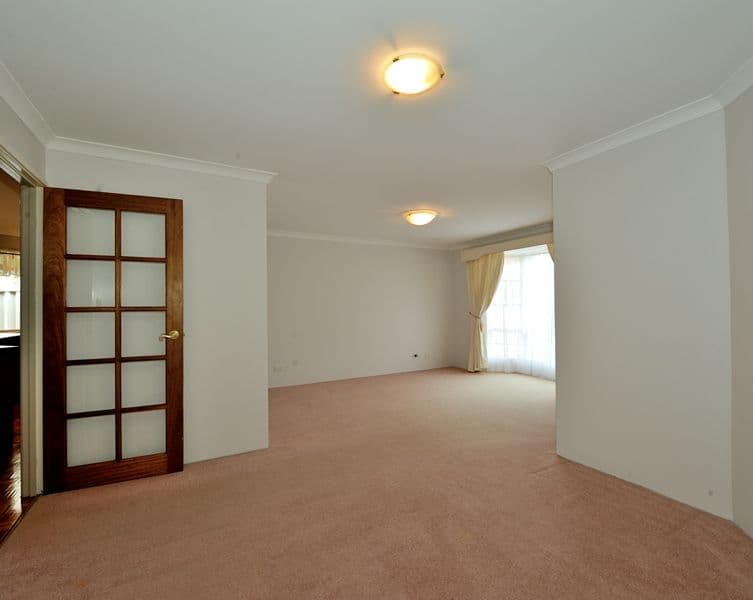 21 Gumnut Crescent, SAFETY BAY WA 6169, Safety Bay - Thumbnail 3