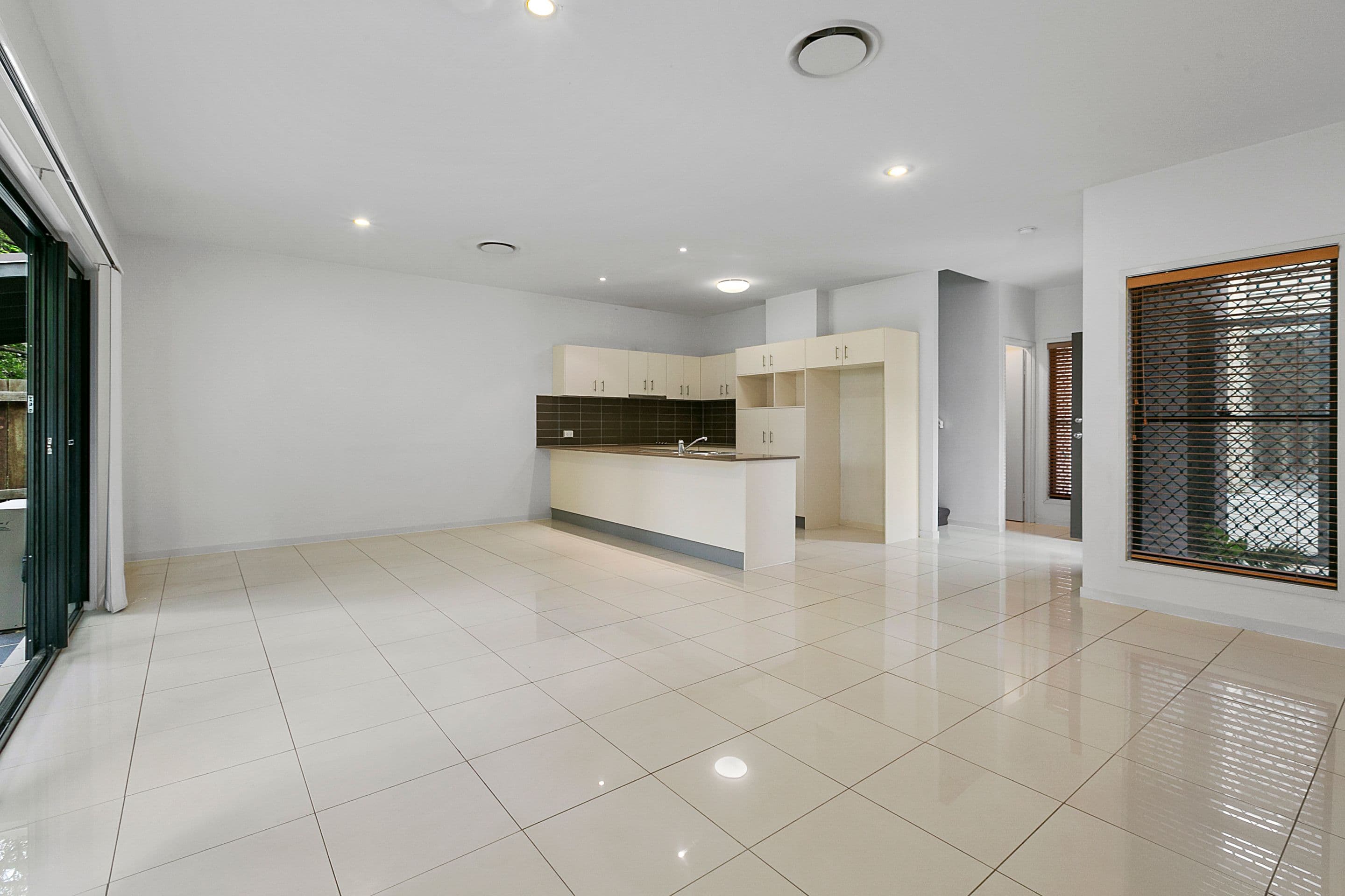 254 Riding Road, Balmoral QLD 4171, Balmoral - Thumbnail 2