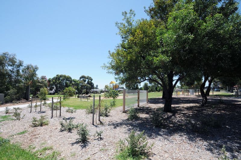 79  Carrum Woods Drive, CARRUM DOWNS VIC 3201, Carrum Downs - Thumbnail 3
