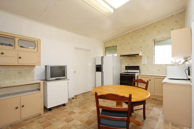 172 Kangaroo Road, Hughesdale VIC 3166, Hughesdale - Thumbnail 3