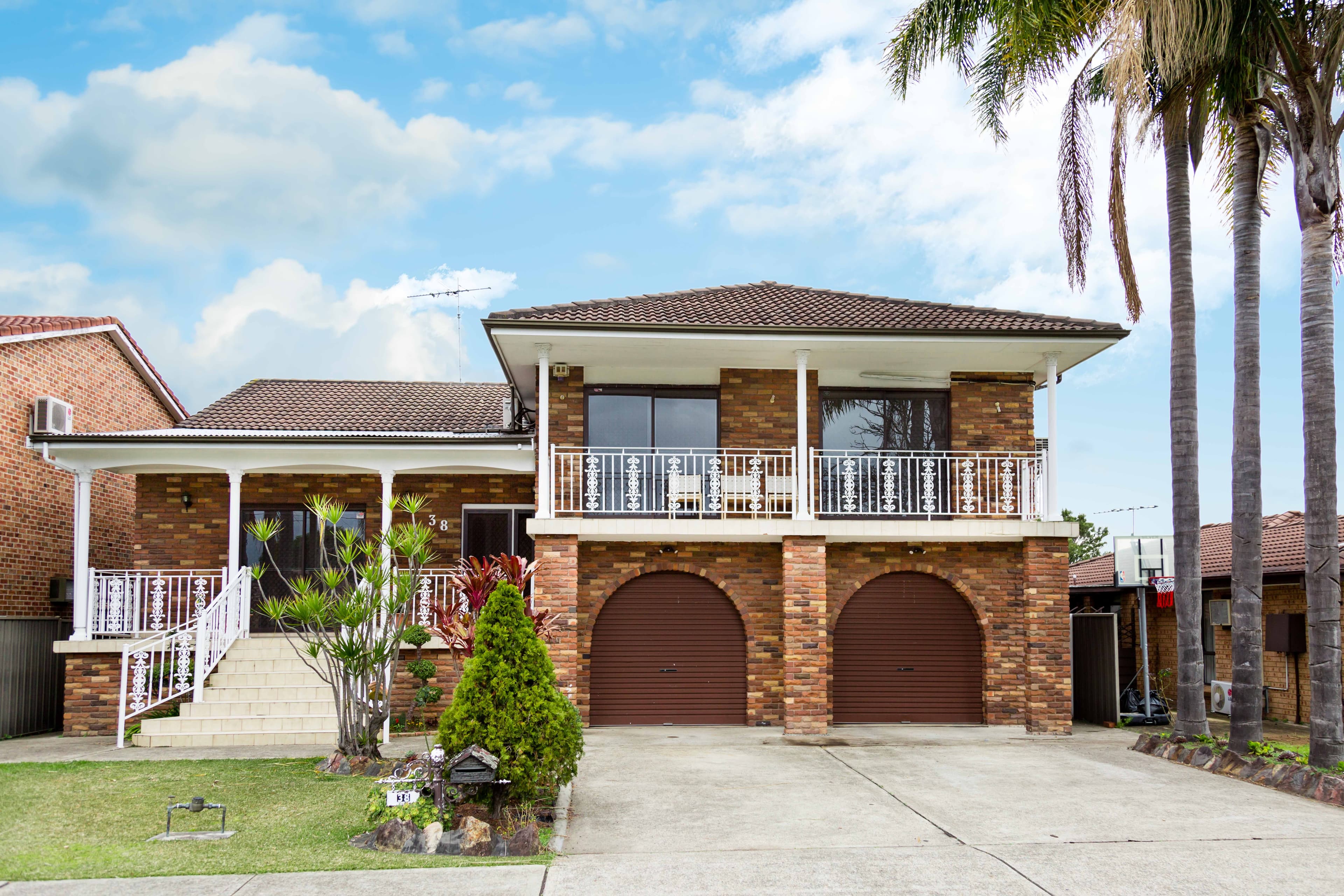 28 Corinda Street, St Johns Park - Image 1