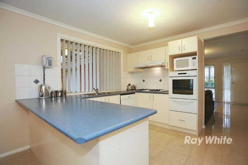 26 Miralie Way, CRANBOURNE VIC 3977, Cranbourne West - Thumbnail 2