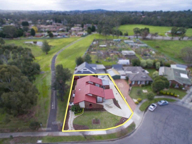 73 Rachelle Drive, Wantirna VIC 3152, Wantirna - Thumbnail 2