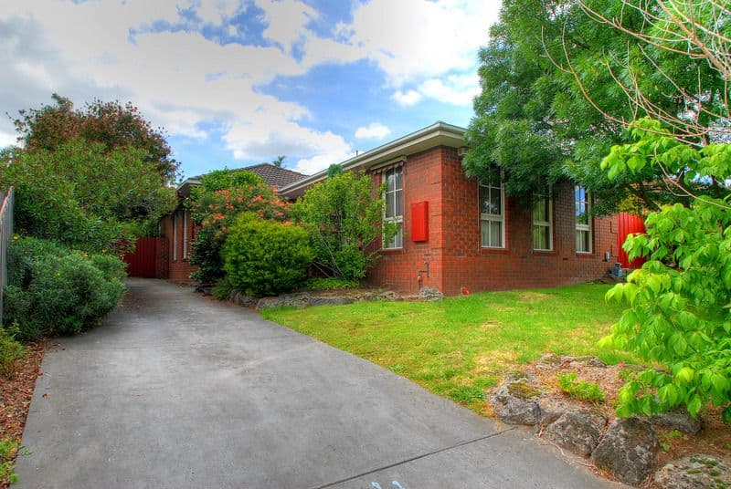 10 Wondalea Crescent, WANTIRNA VIC 3152, Wantirna - Image 1
