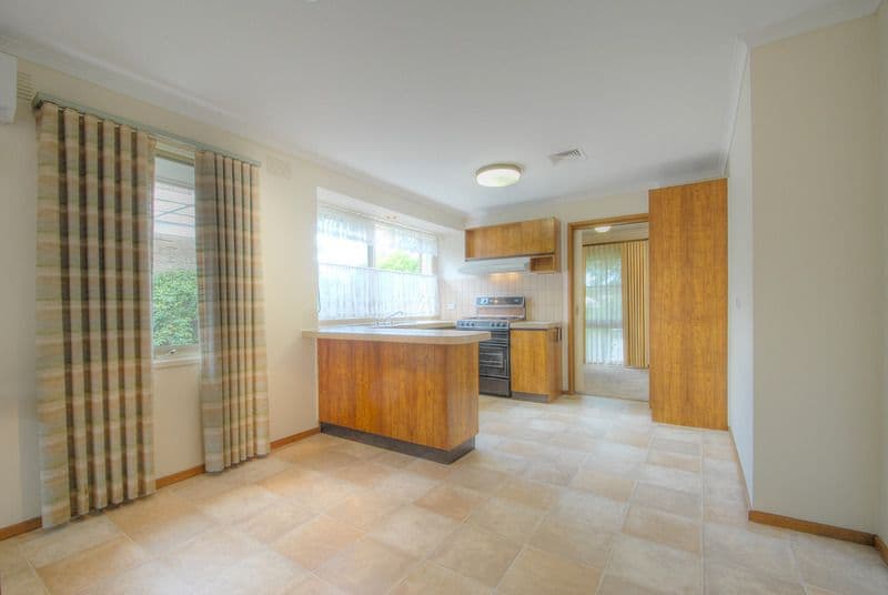10 Wondalea Crescent, WANTIRNA VIC 3152, Wantirna - Thumbnail 5