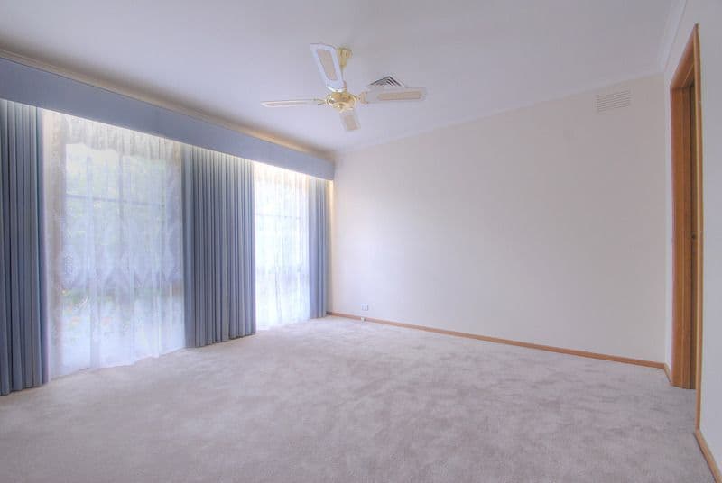 10 Wondalea Crescent, WANTIRNA VIC 3152, Wantirna - Thumbnail 8