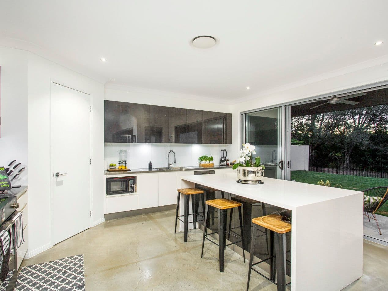 117 The Peninsula, Helensvale QLD 4212, Helensvale - Thumbnail 2