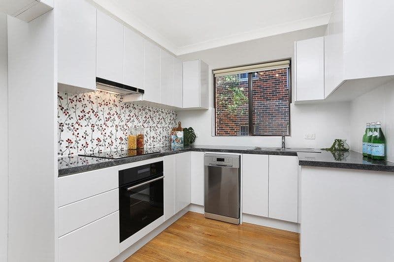 6 Queens Road, Westmead NSW 2145, Westmead - Thumbnail 2
