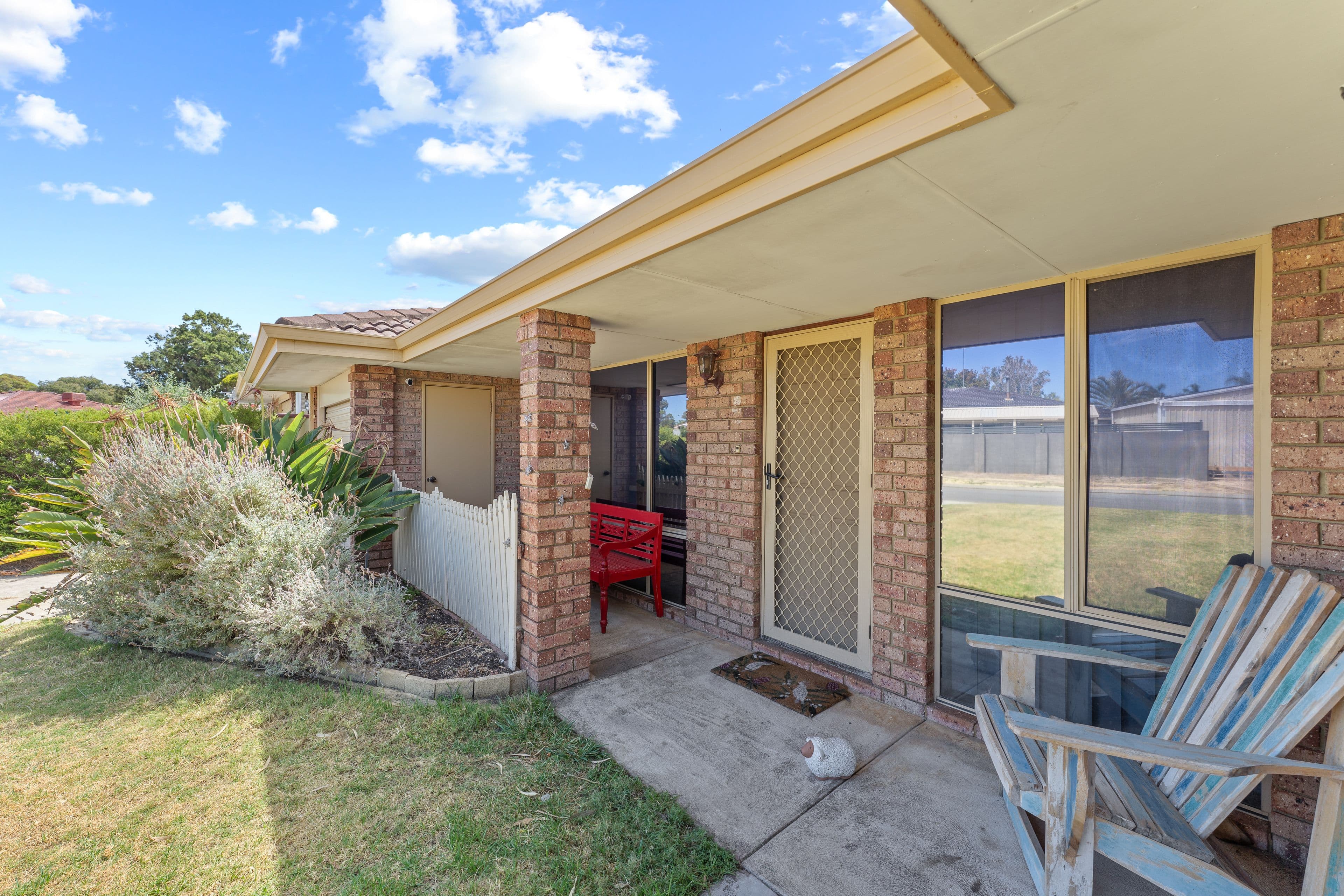 4b Deanna Court, Cooloongup WA 6168, Cooloongup - Thumbnail 3