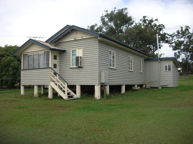 682  Kingston Road, LOGANLEA QLD 4131, Loganlea - Thumbnail 2