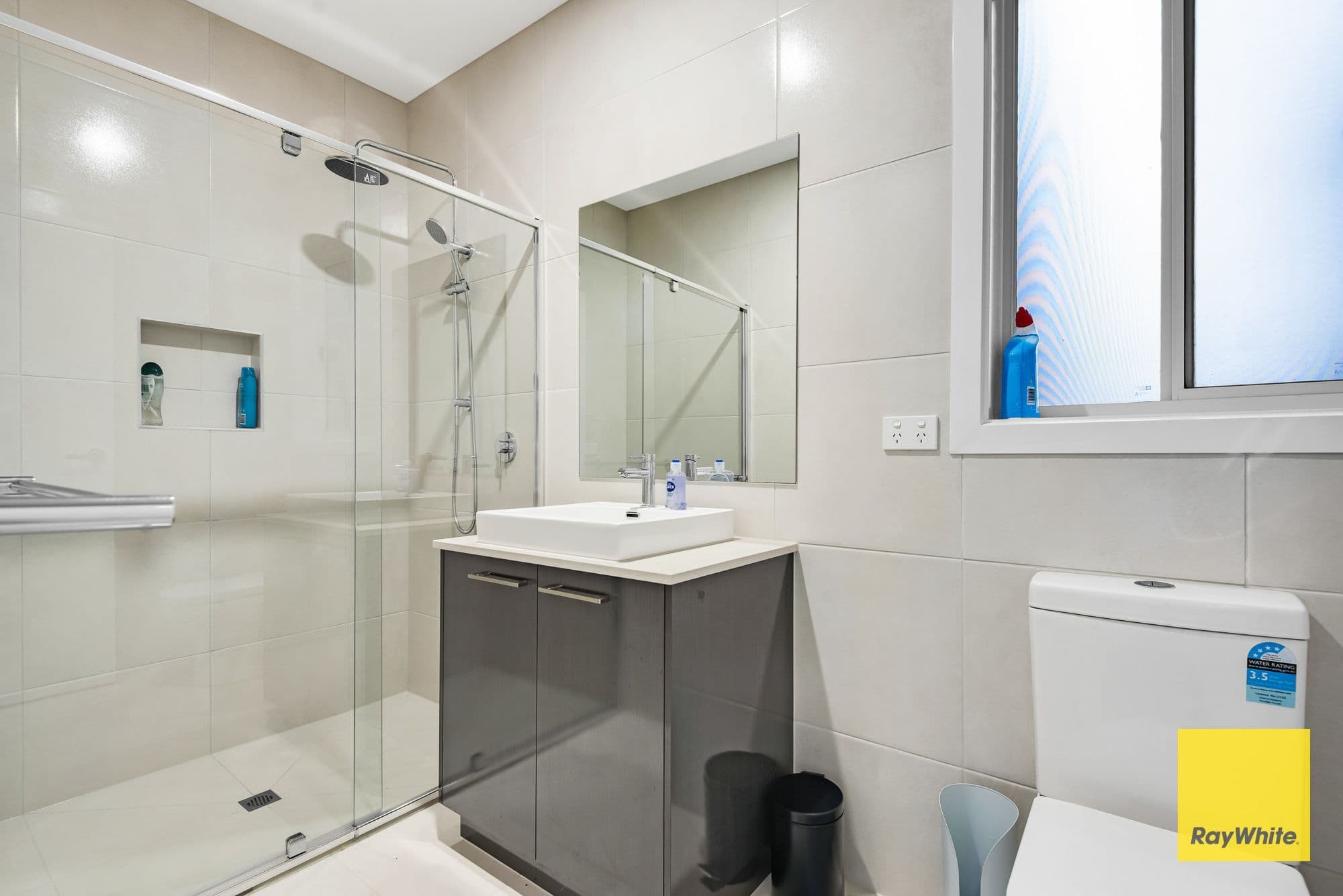 31 Alderley Crescent, DEANSIDE VIC 3336, Deanside - Thumbnail 3