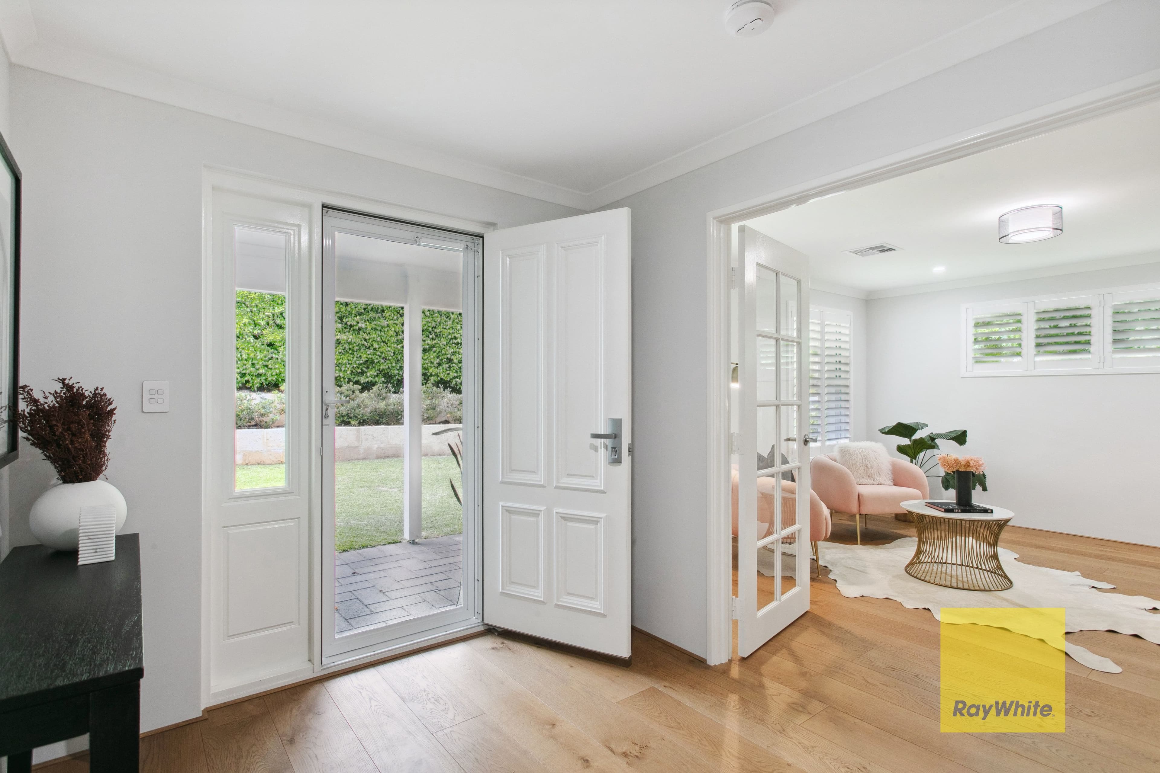 21 Coronation Street, Doubleview WA 6018, Doubleview - Thumbnail 3