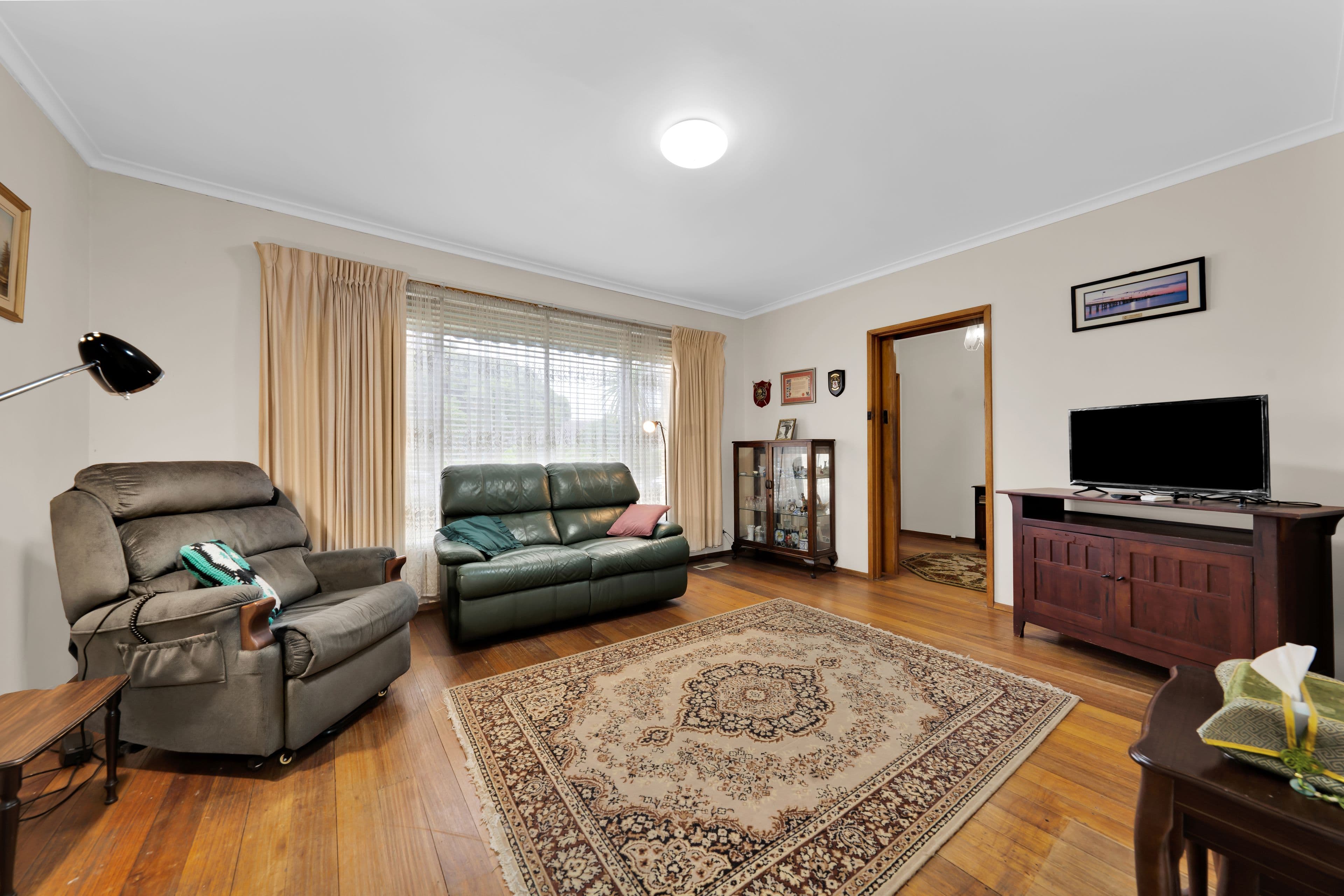 17 Nodding Avenue, Frankston North VIC 3200, Frankston North - Thumbnail 2