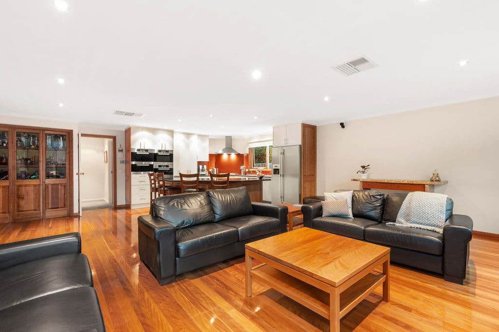 77 Wakley Crescent, Wantirna South VIC 3152, Wantirna South - Thumbnail 4