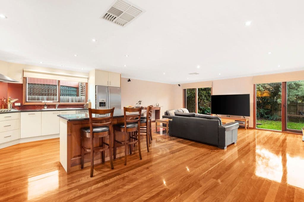 77 Wakley Crescent, Wantirna South VIC 3152, Wantirna South - Thumbnail 5