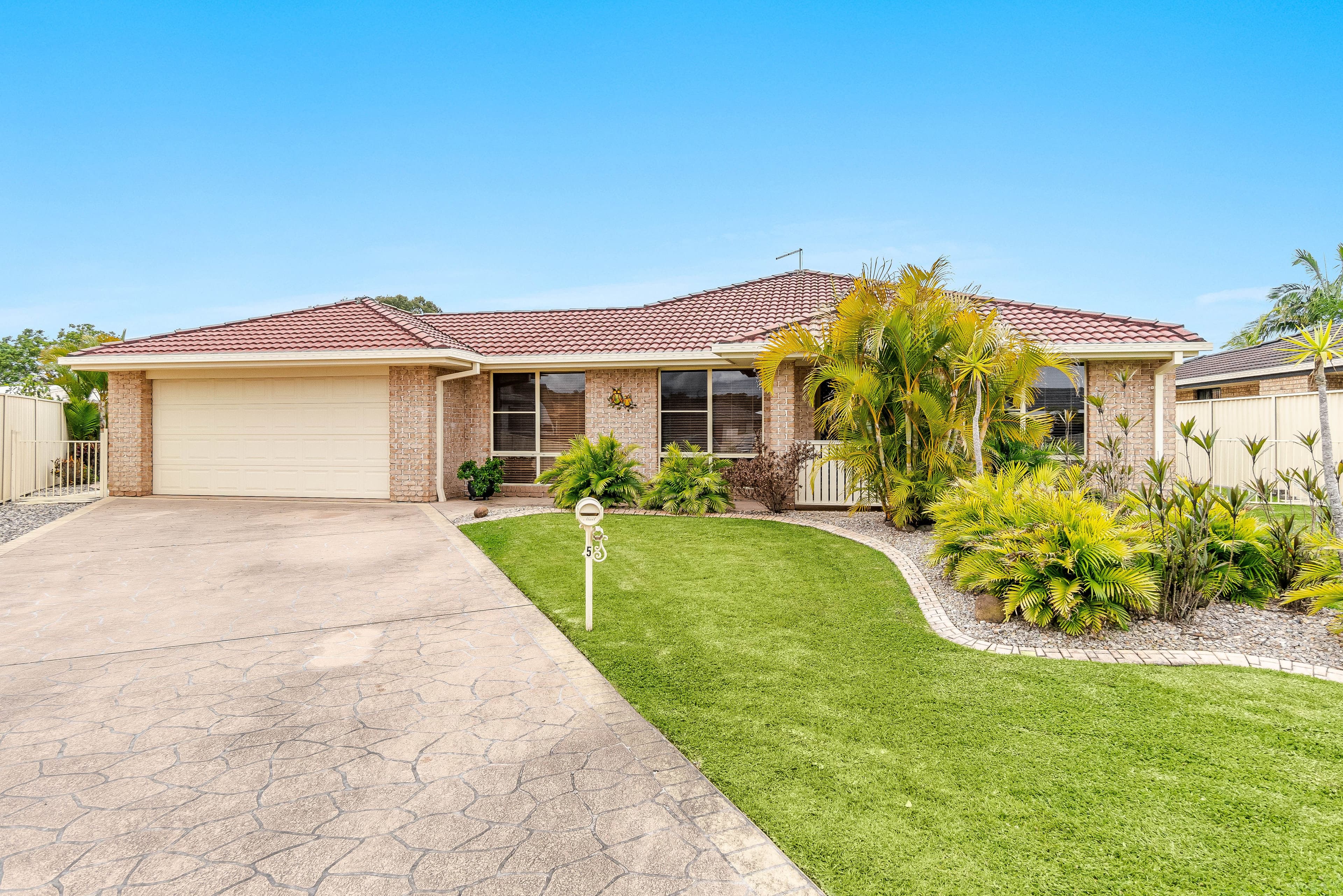5 Cumberland Court, Yamba NSW 2464, Yamba - Image 1