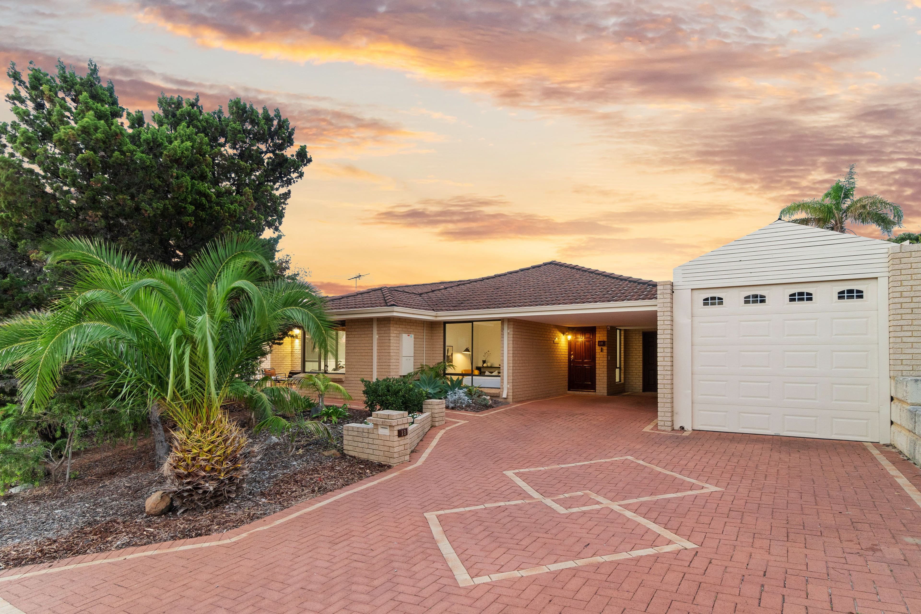 18 Jervis Way, Sorrento WA 6020, Sorrento - Thumbnail 3