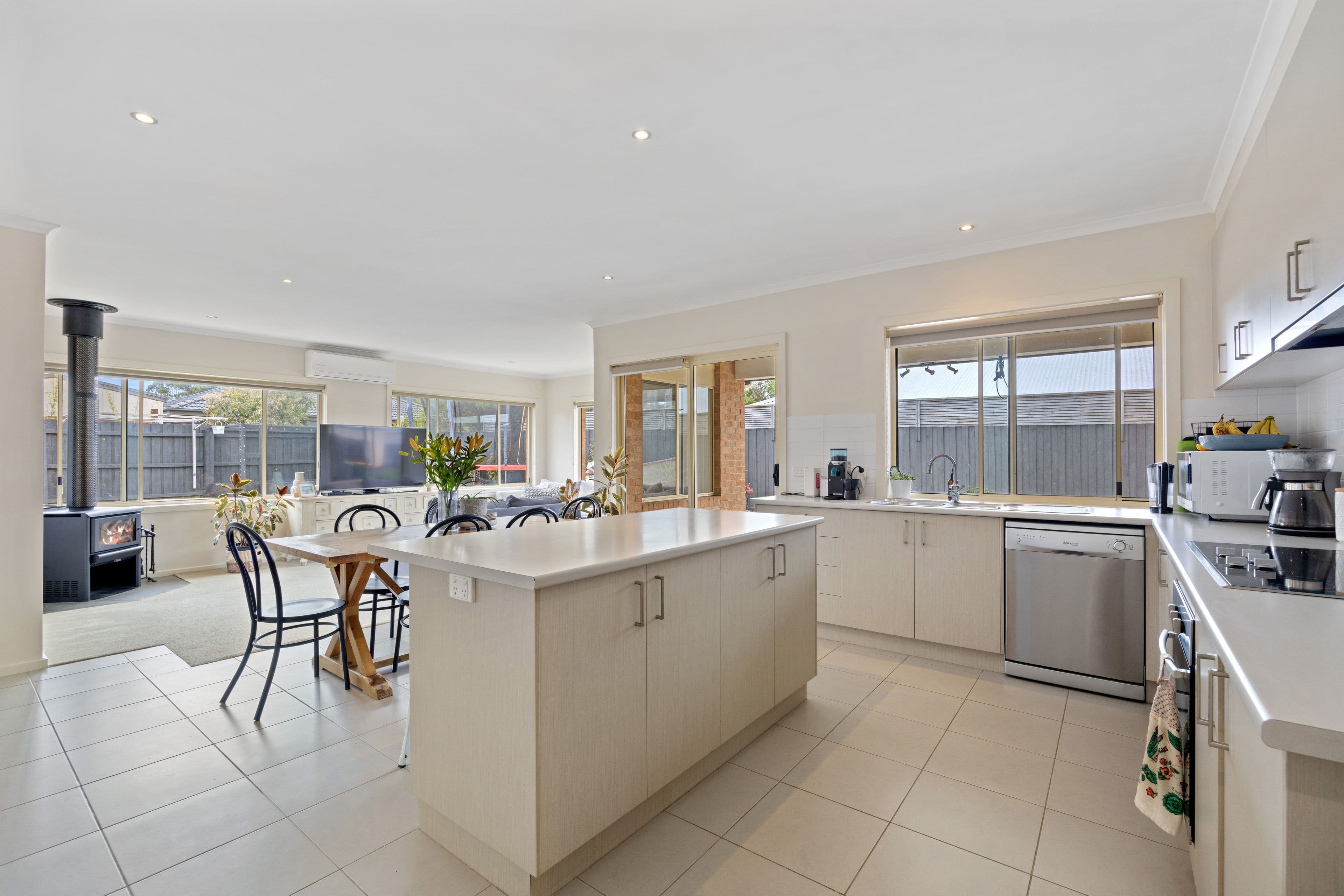 13 Honeyeater Circuit, Inverloch VIC 3996, Inverloch - Thumbnail 2