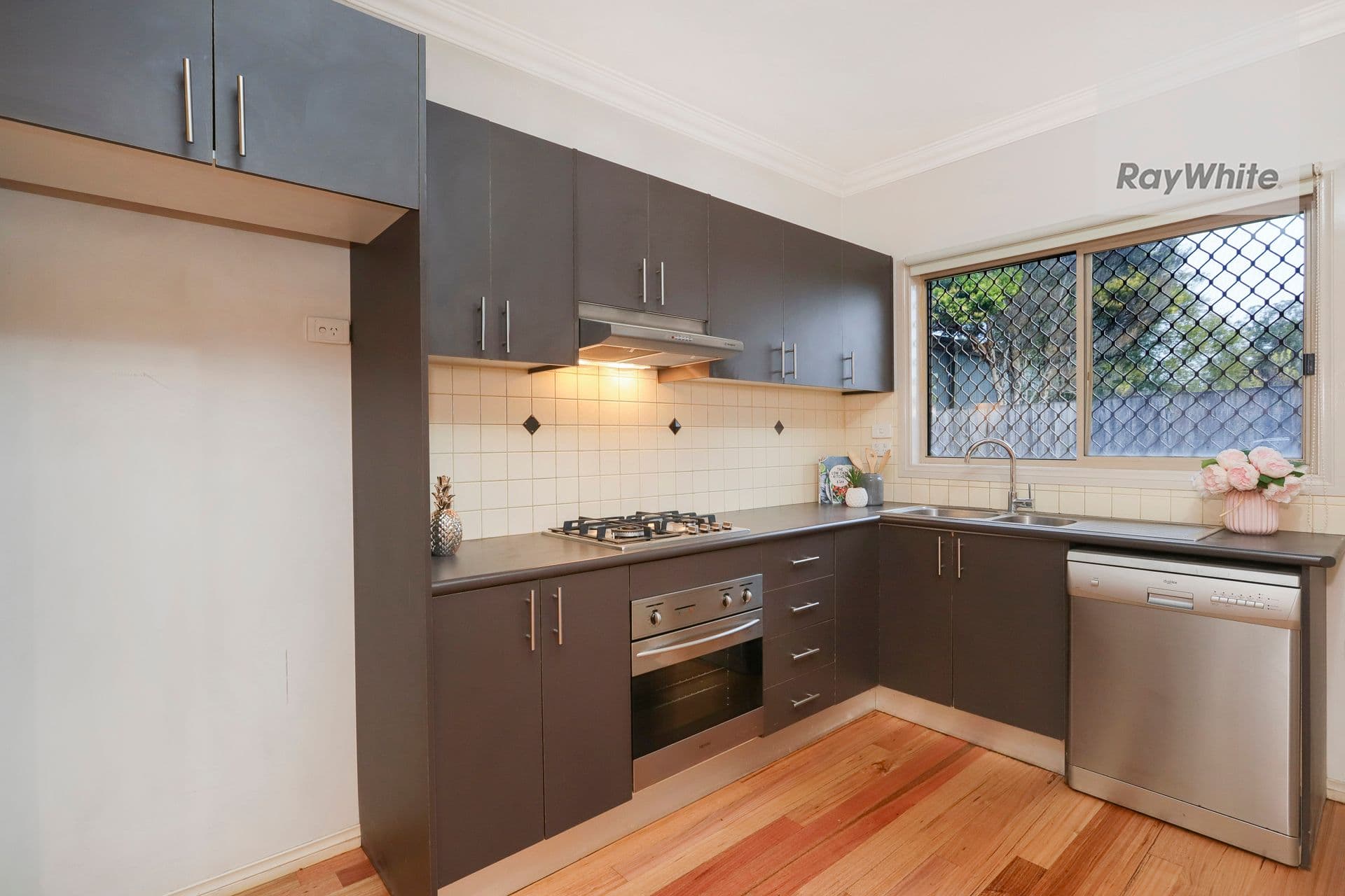 122 Bowes Avenue, Airport West VIC 3042, Airport West - Thumbnail 7