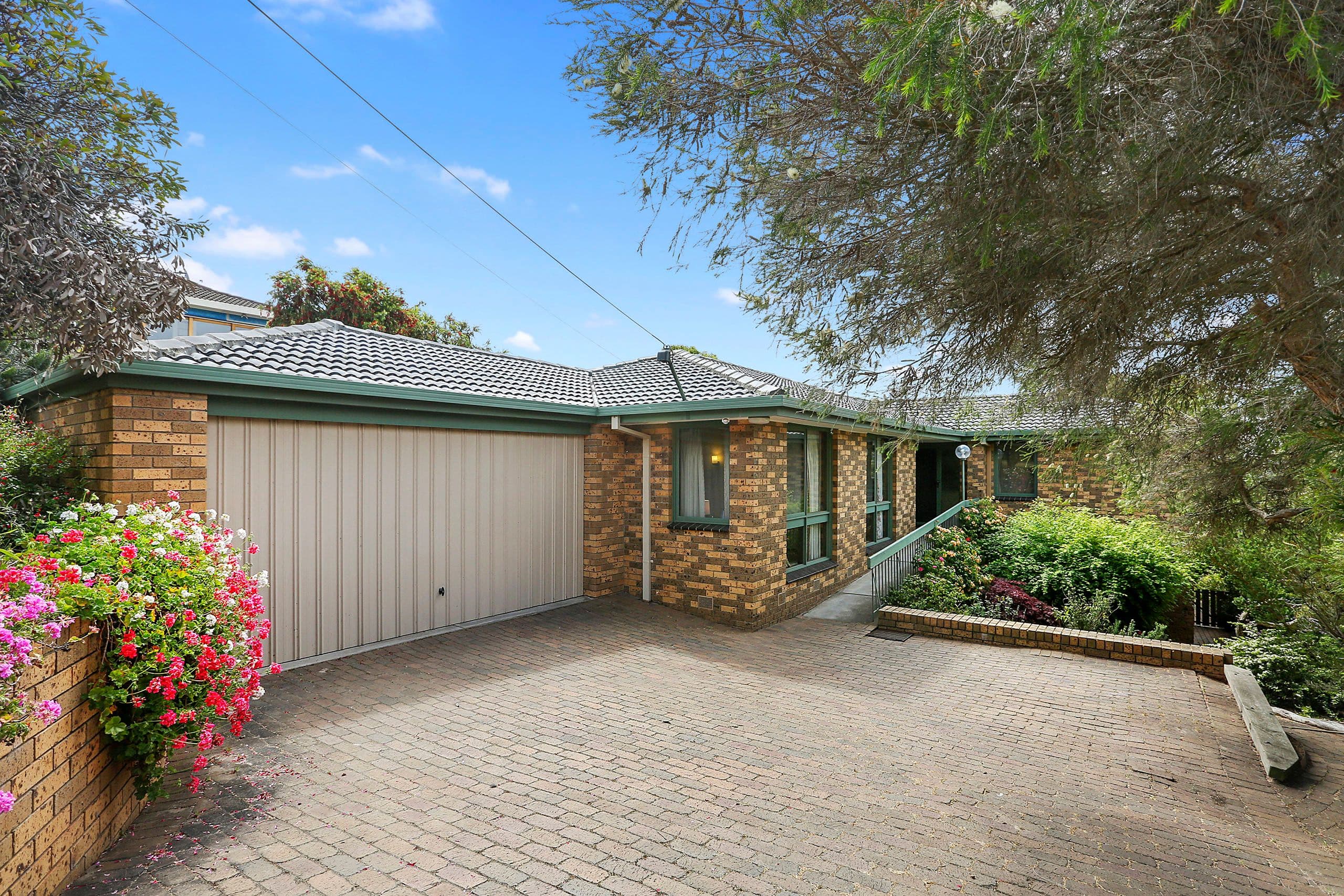 2 Mont D'or Parade, Highton VIC 3216, Highton - Image 1