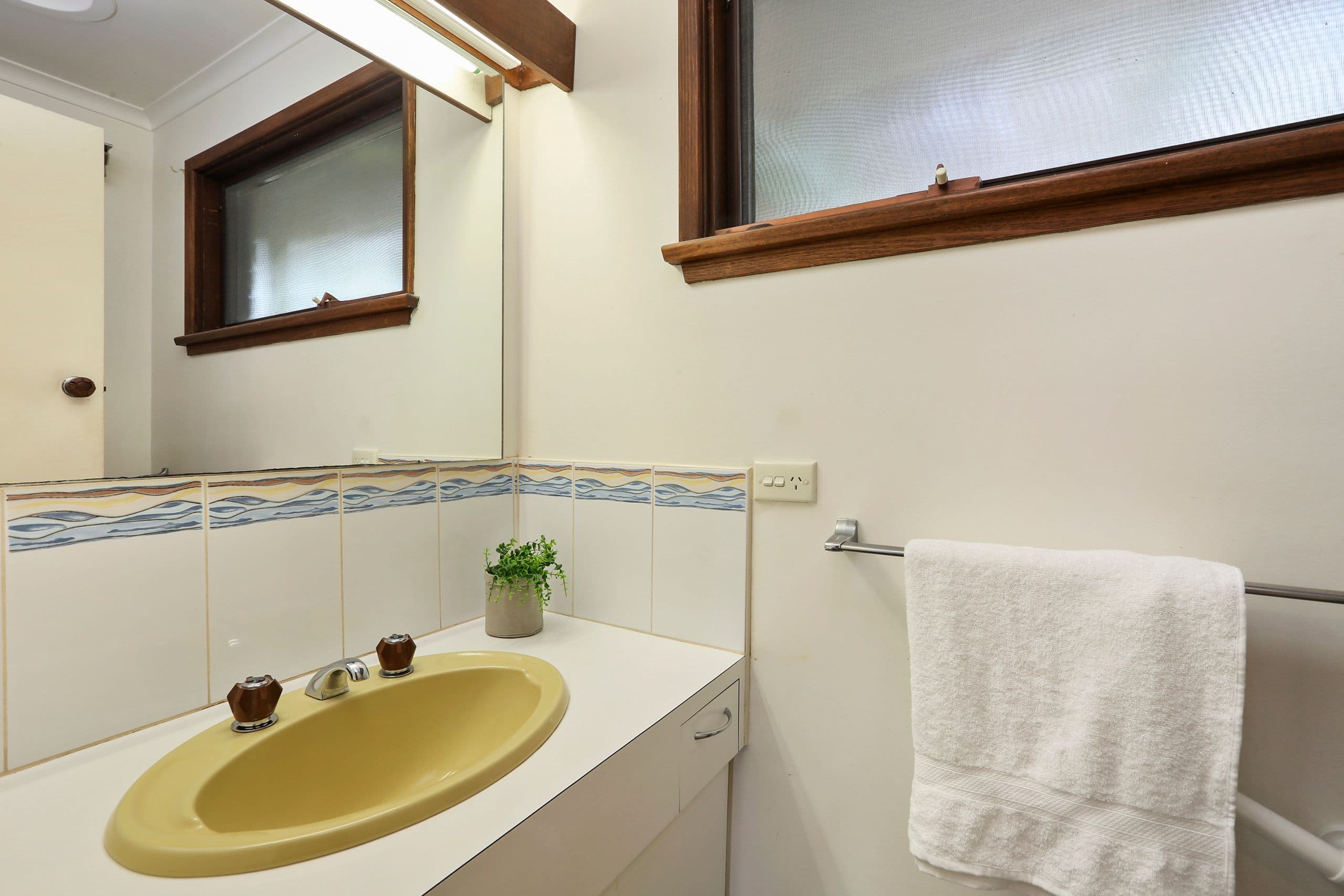 2 Mont D'or Parade, Highton VIC 3216, Highton - Thumbnail 5
