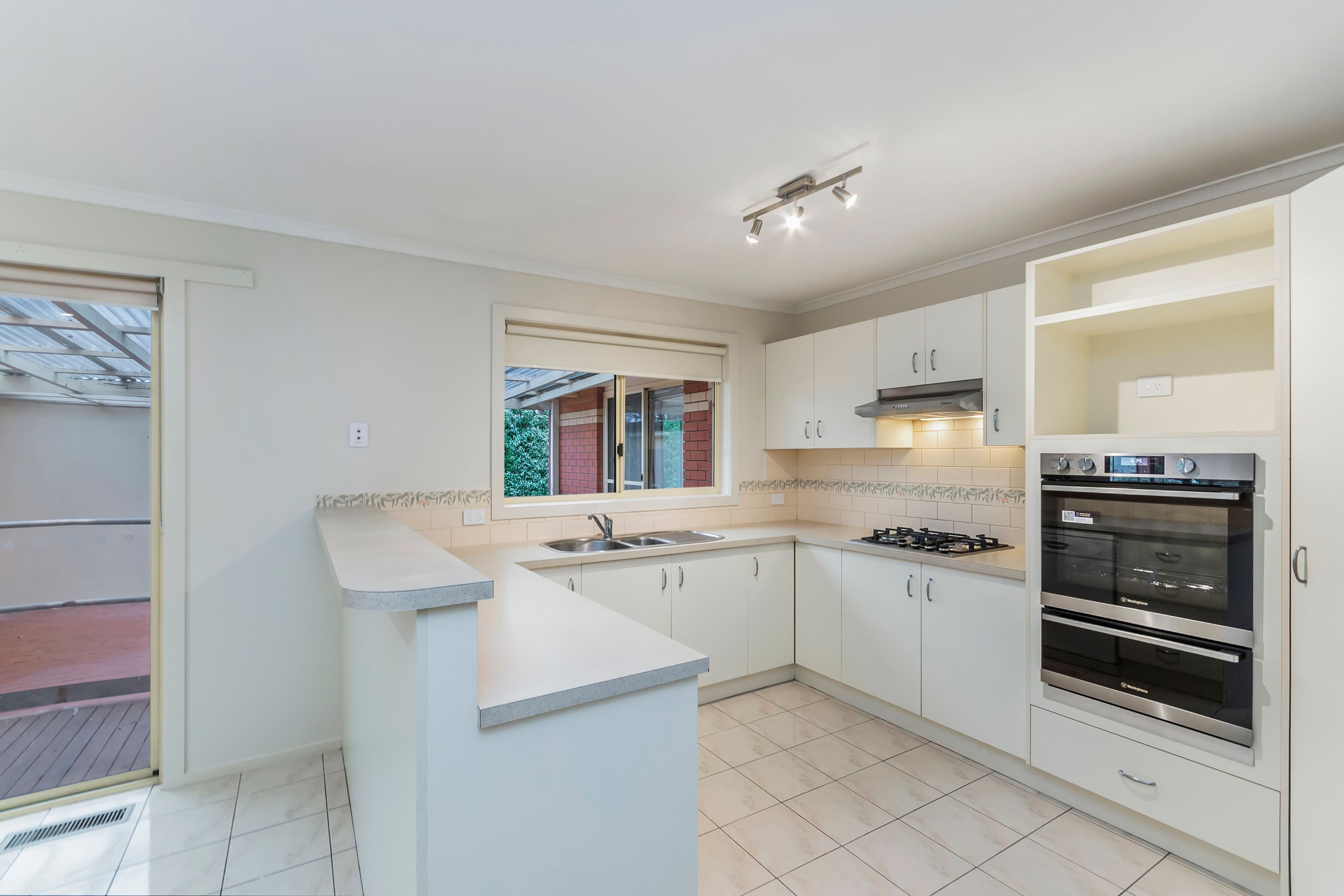 9 Baeckea Close, Warrnambool VIC 3280, Warrnambool - Thumbnail 3