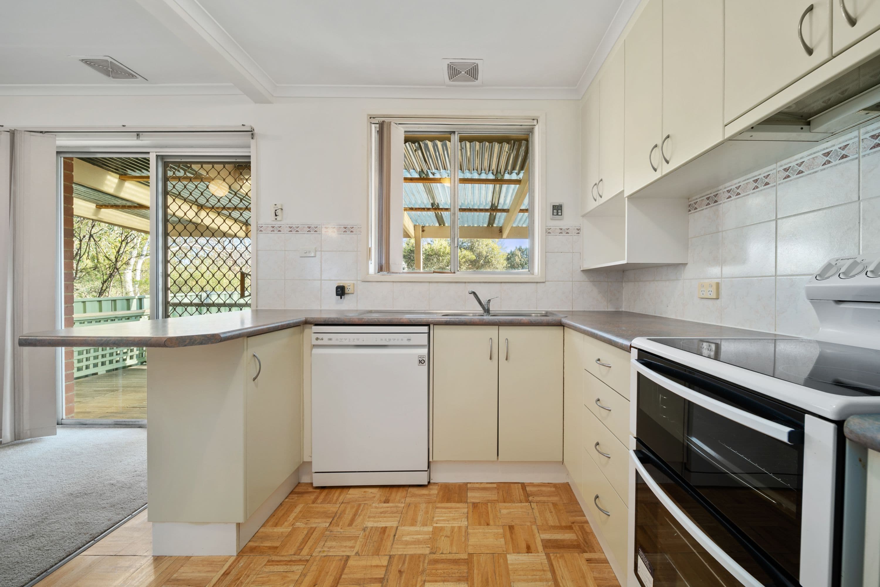43 Chambers Street, Latham ACT 2615, Latham - Thumbnail 4