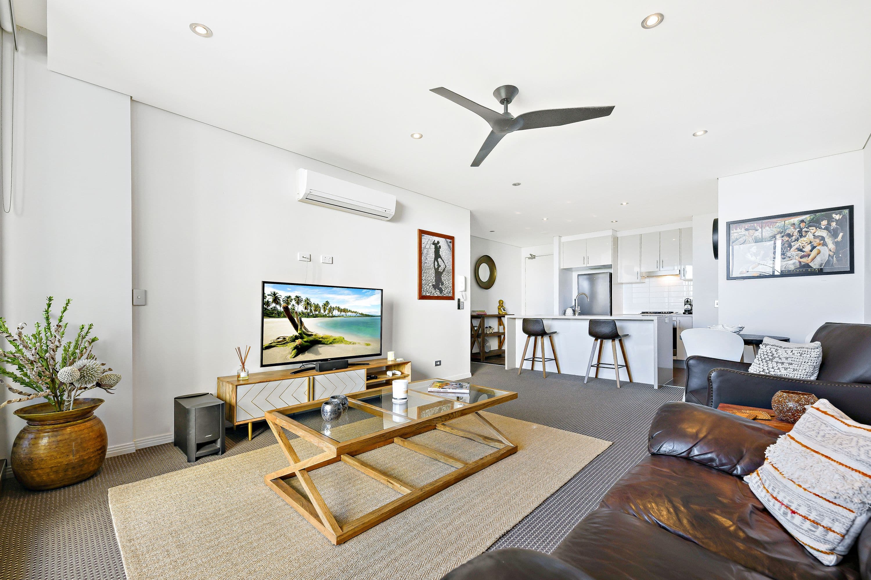2 Aqua Street, Southport QLD 4215, Southport - Thumbnail 2