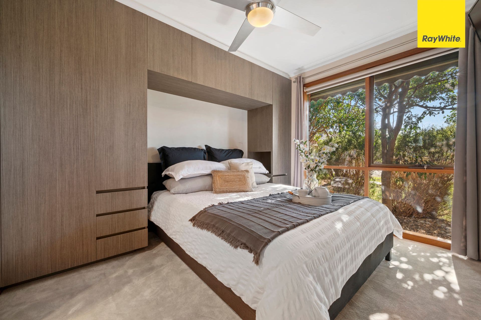 9 Walton Street, Melton South VIC 3338, Melton South - Thumbnail 4