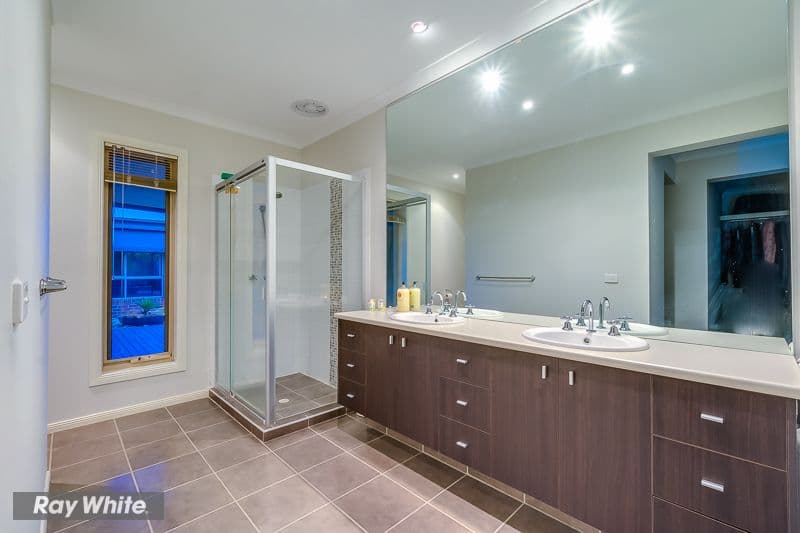 10 Moonlight Place, Tarneit VIC 3029, Tarneit - Thumbnail 5