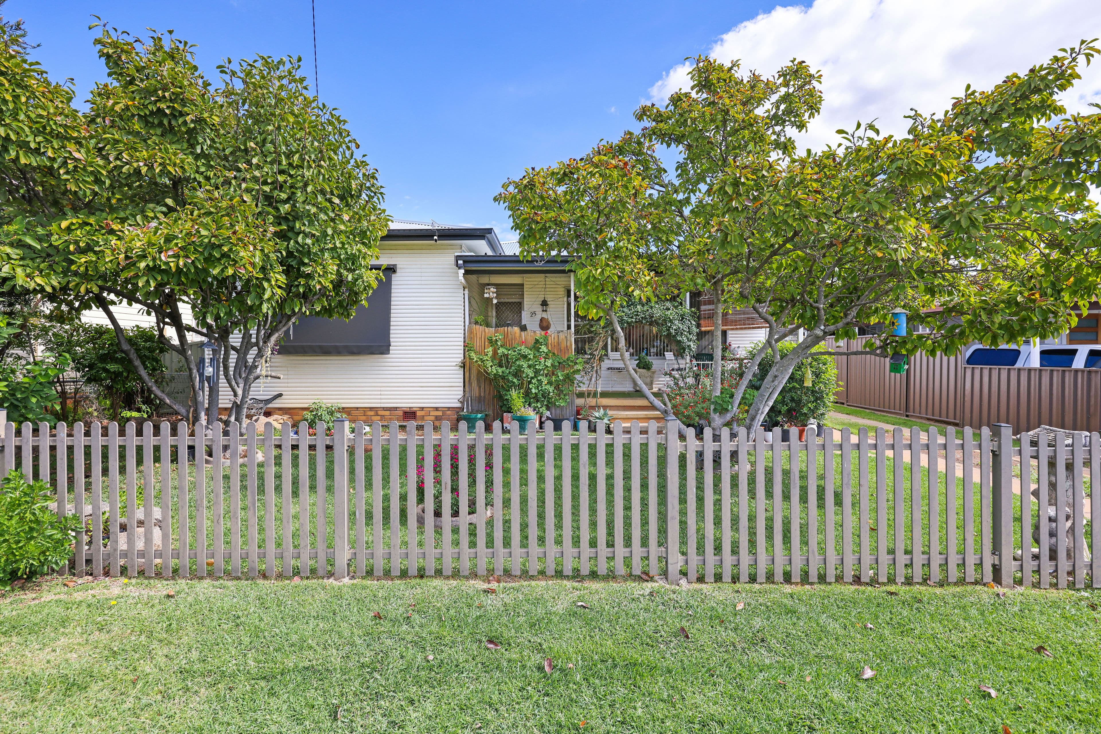 25 Bent Street, Tamworth NSW 2340, West Tamworth - Image 1