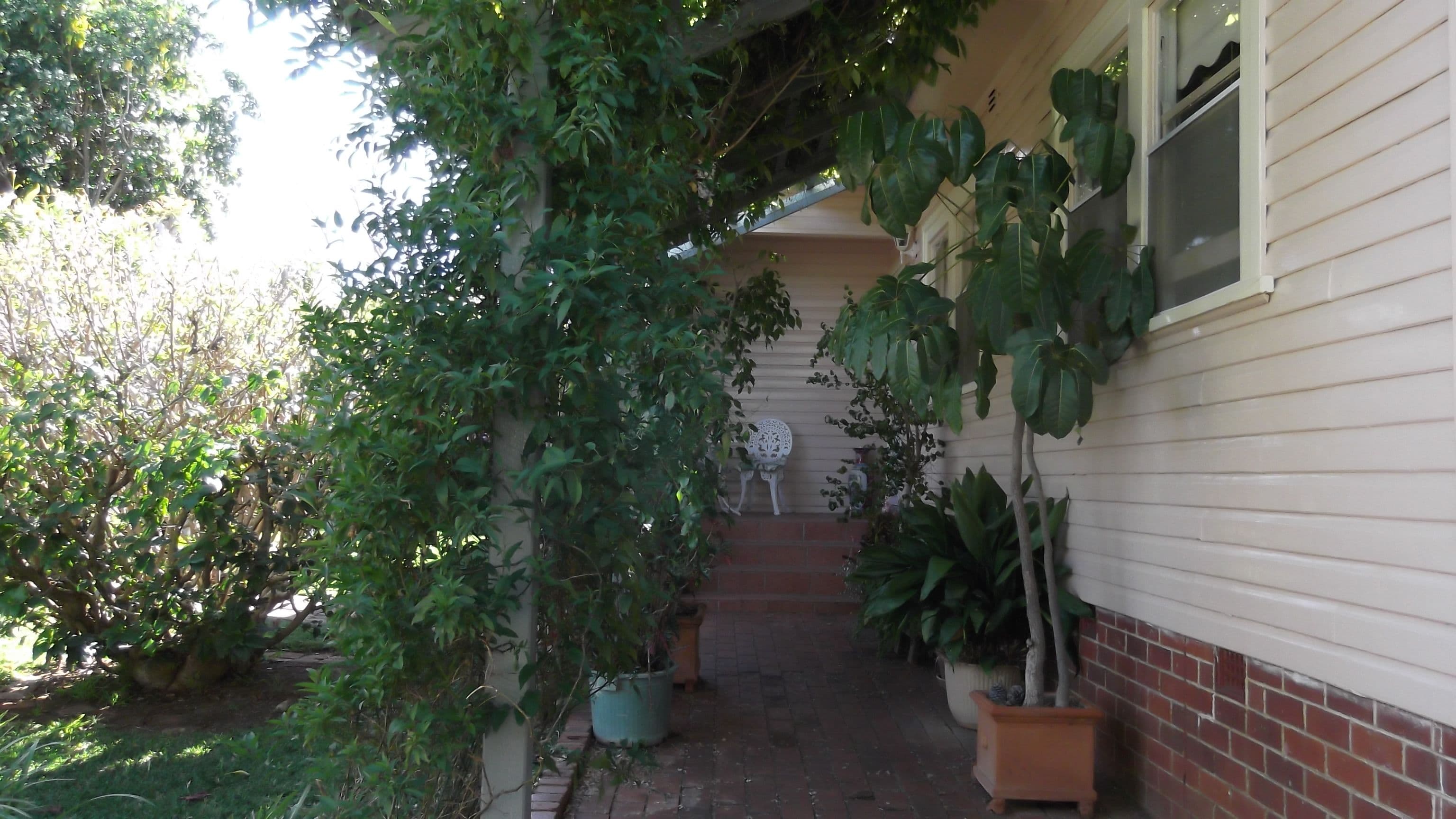 11 Russell Street, TAMWORTH NSW 2340, East Tamworth - Thumbnail 2