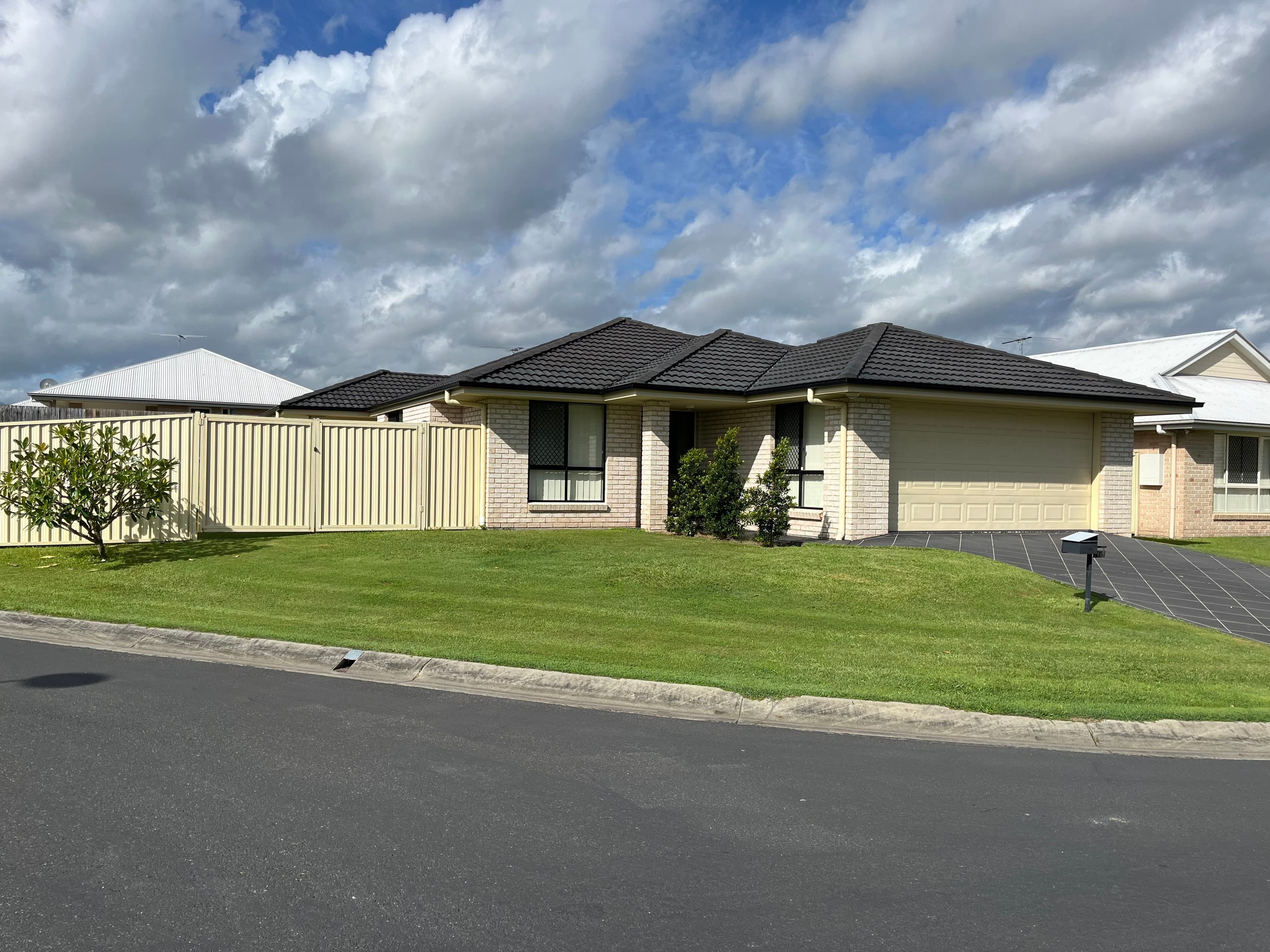 6 Lee Court, Rothwell QLD 4022, Rothwell - Image 1