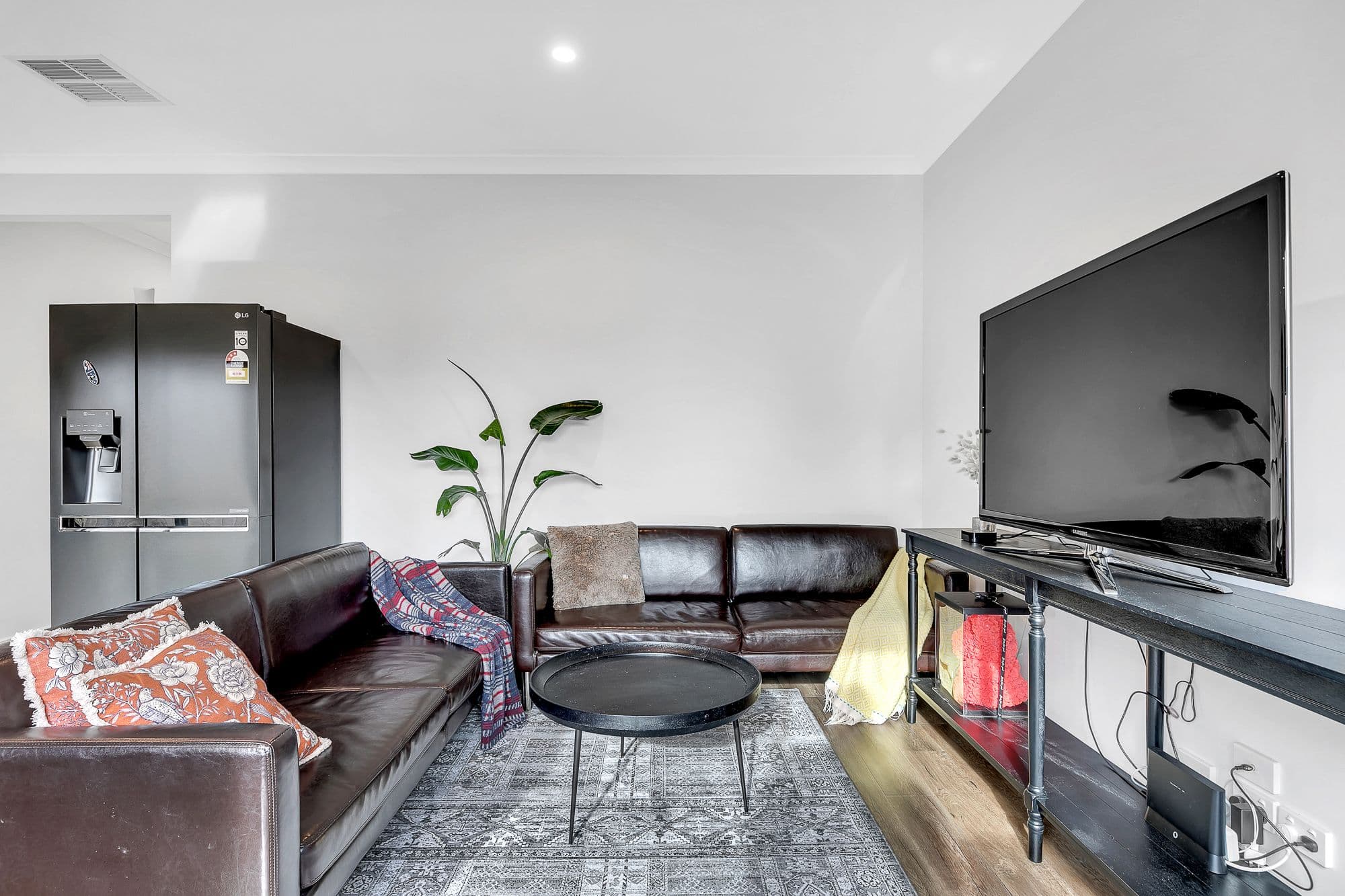 9 Hadley Street, CHARLEMONT VIC 3217, Charlemont - Thumbnail 2