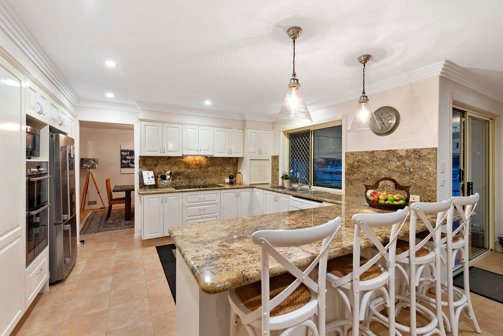 5 Hakea Court, Palm Beach QLD 4221, Palm Beach - Thumbnail 3